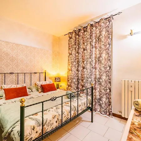 Maison De La Dame Апартаменты Кунео